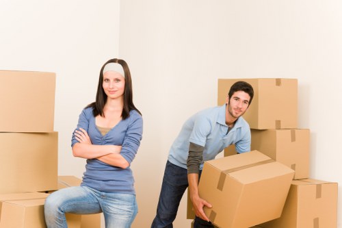 Flexible storage solutions and organization at Aperfield Storage