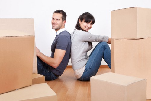 Local movers planning a house removal in Aperfield